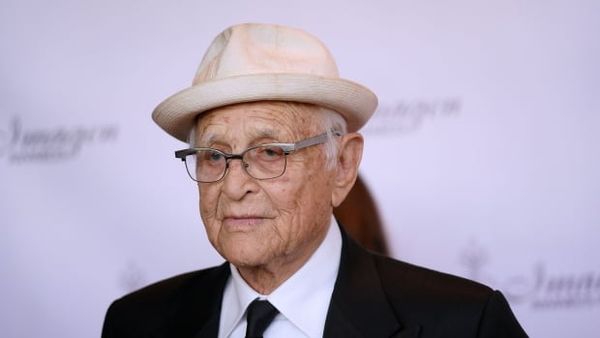 Norman Lear, producer of All in the Family, dead at 101 | CBC News