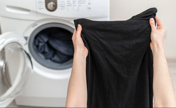 How to Wash Black Clothes to Prevent Fading: The Simple Trick that Saves Your Wardrobe